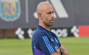 Javier Mascherano ghi dấu ấn bằng những pha tắc bóng giàu tinh thần chiến đấu