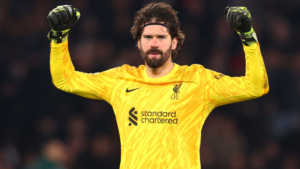 Những cái tên như Alisson Becker, Manuel Neuer hay Jan Oblak không chỉ nổi bật bởi tài năng mà còn bởi mức thu nhập đáng mơ ước